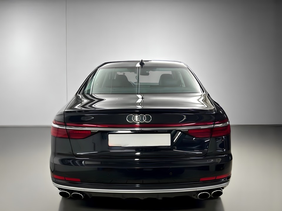 Audi S8 TFSI quattro tiptronic (5)