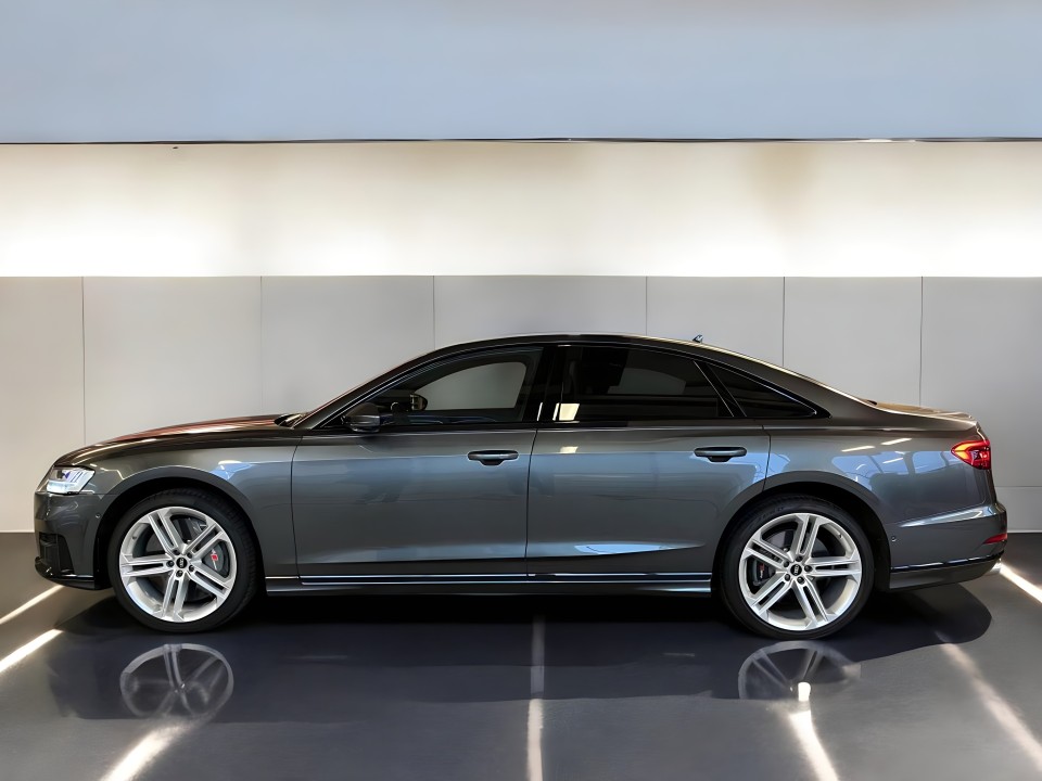 Audi S8 TFSI quattro tiptronic (3)