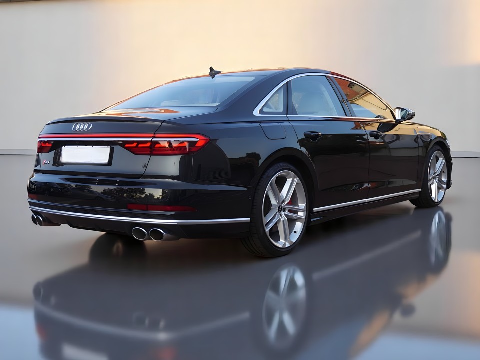 Audi S8 TFSI quattro tiptronic (3)