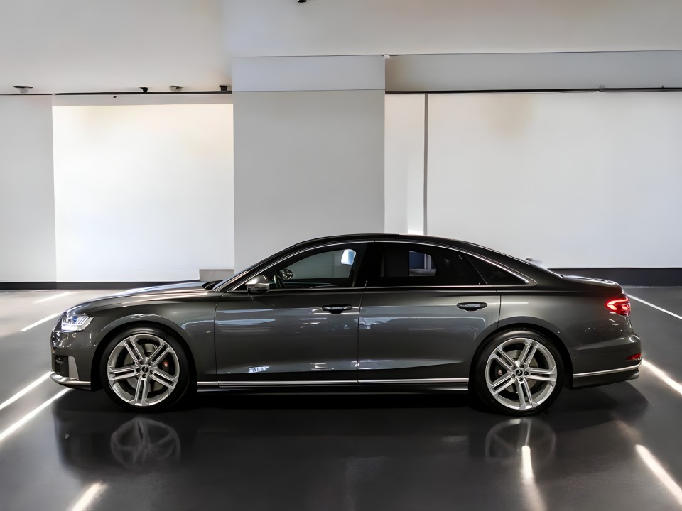 Audi S8 TFSI quattro tiptronic (3)