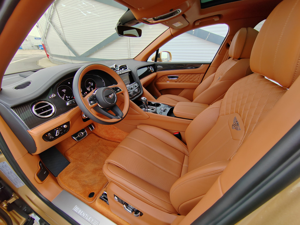 Bentley Bentayga V8 Mulliner - foto 10