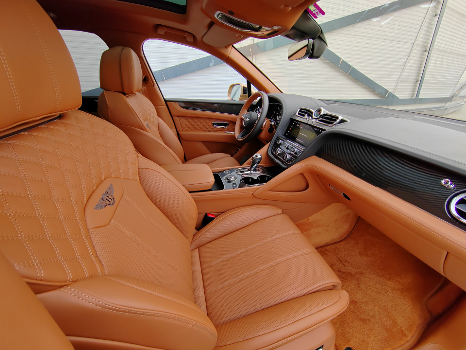 Bentley Bentayga V8 Mulliner - foto 15