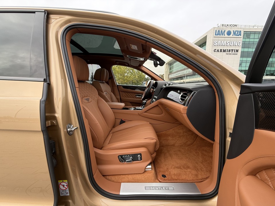 Bentley Bentayga V8 Mulliner - foto 15