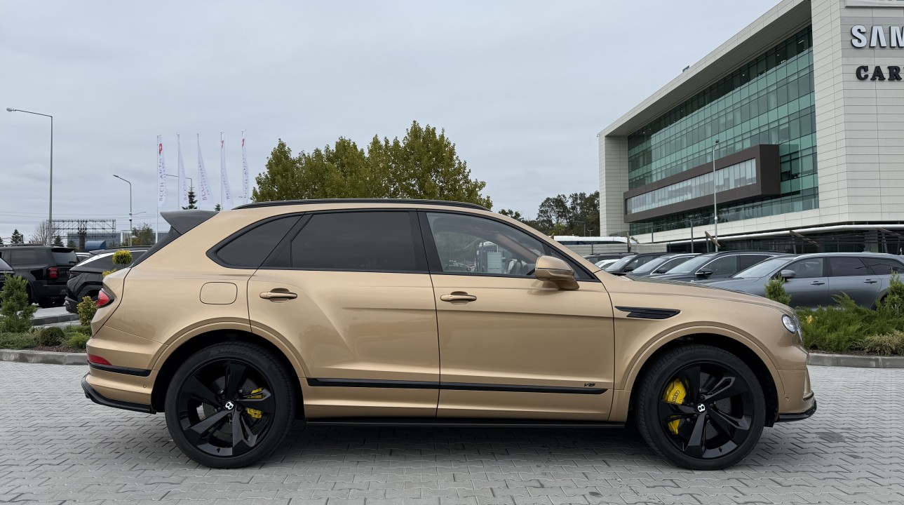Bentley Bentayga V8 Mulliner (2)