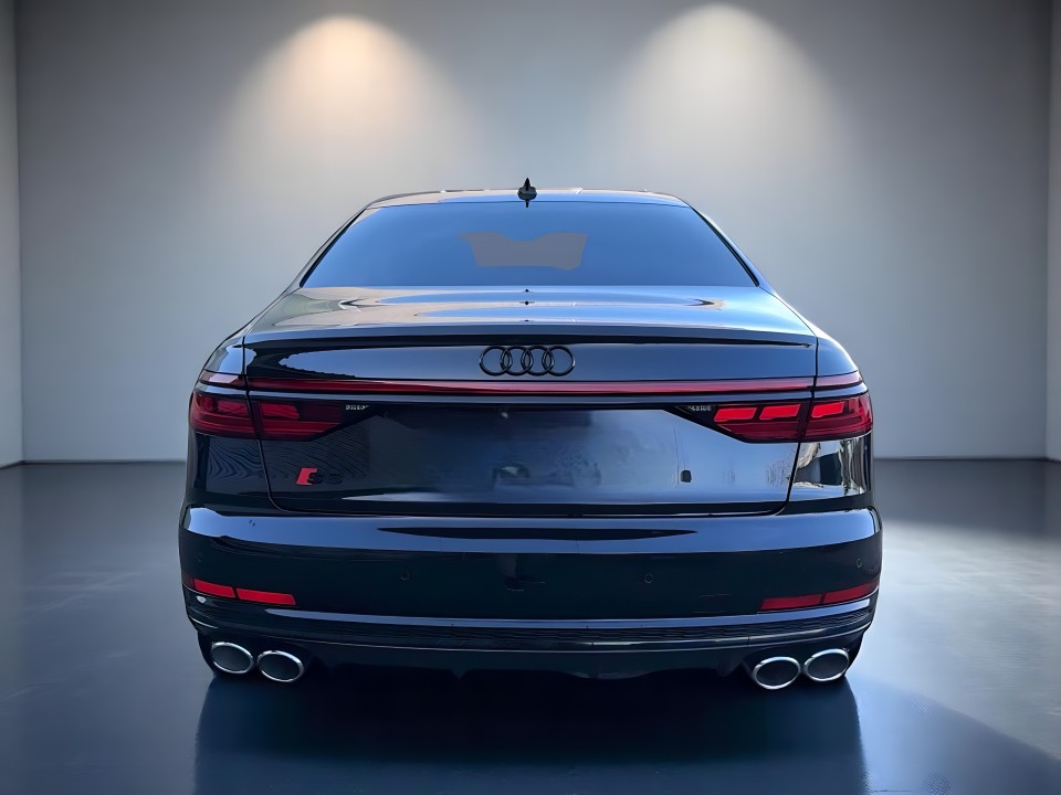 Audi S8 TFSI quattro tiptronic (5)