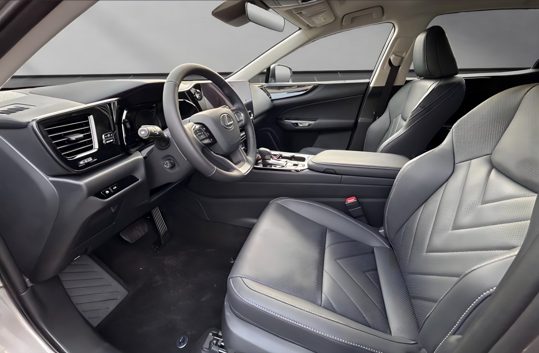 Lexus NX - foto 12