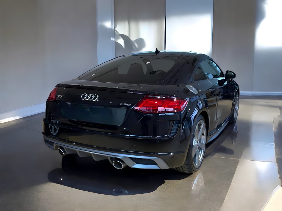 Audi TT 45 TFSI quattro S tronic (2)