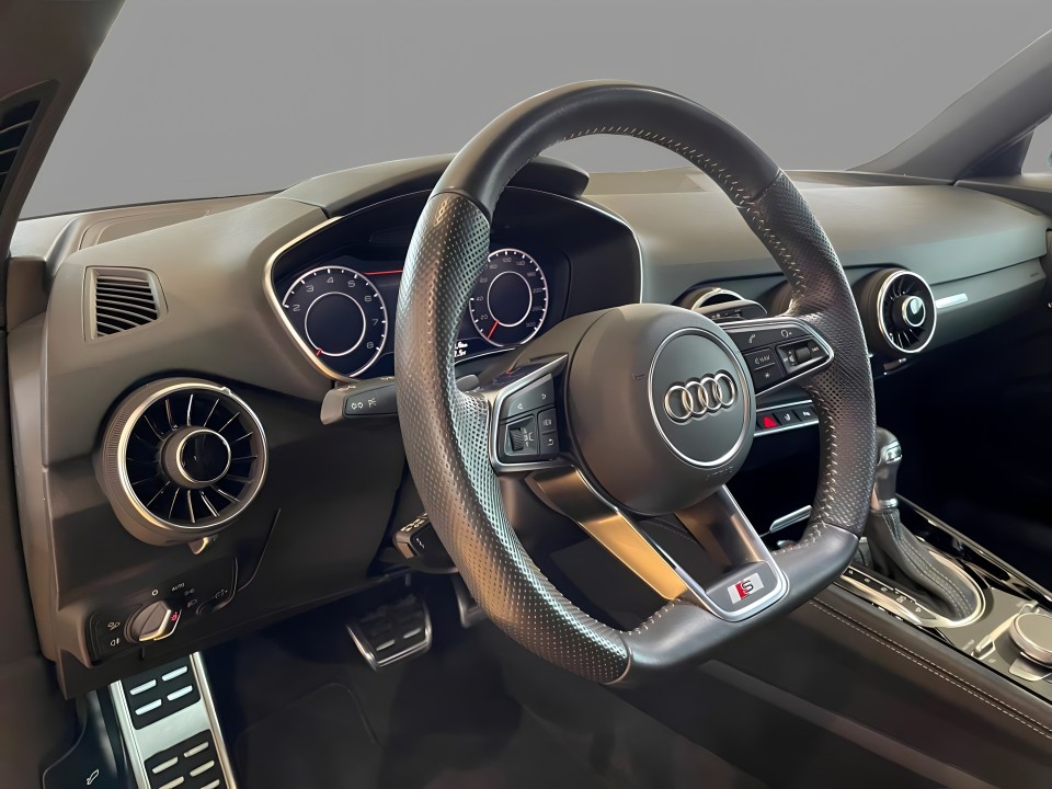 Audi TT 45 TFSI quattro S tronic (4)