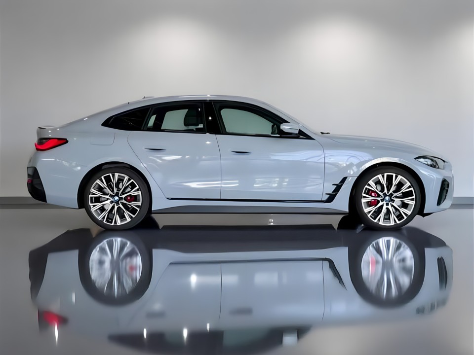 BMW i4 eDrive40 Gran Coupe (3)