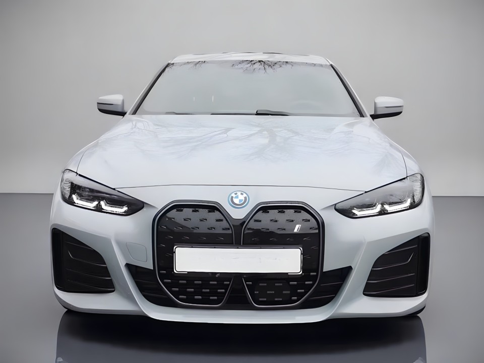 BMW i4 eDrive40 Gran Coupe (2)