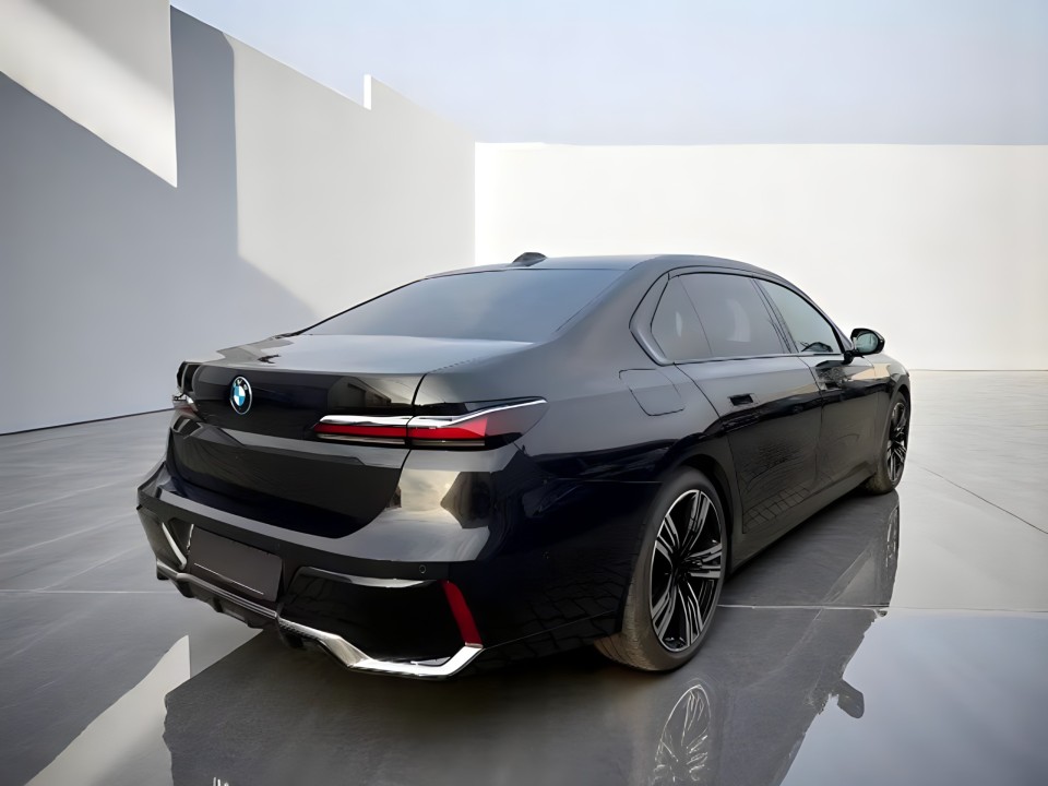 BMW i7 xDrive60 (4)