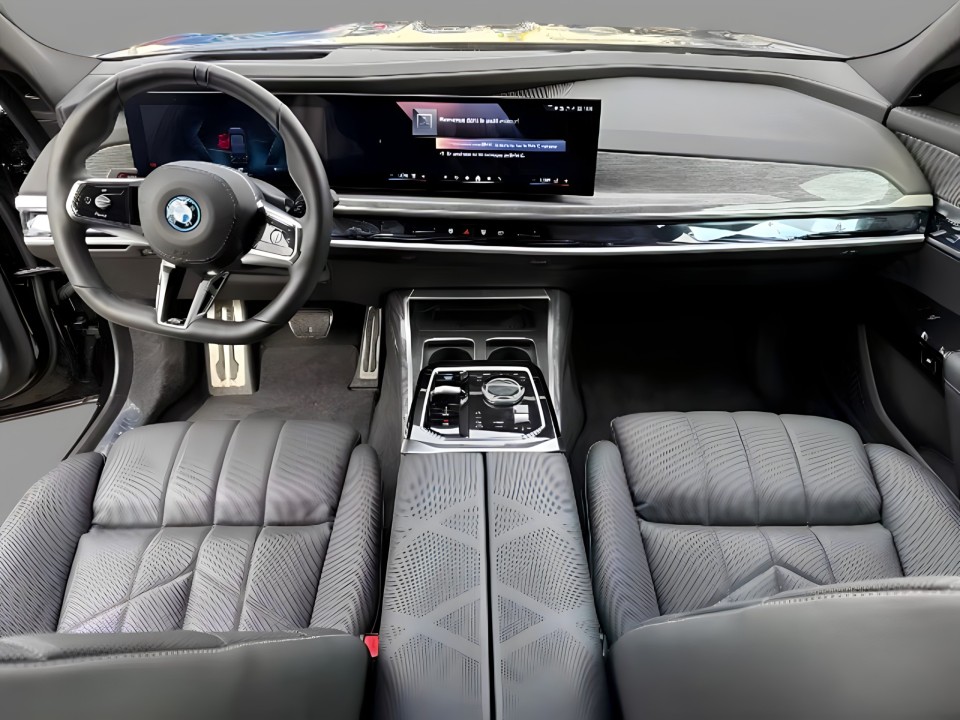 BMW i7 xDrive60 (5)