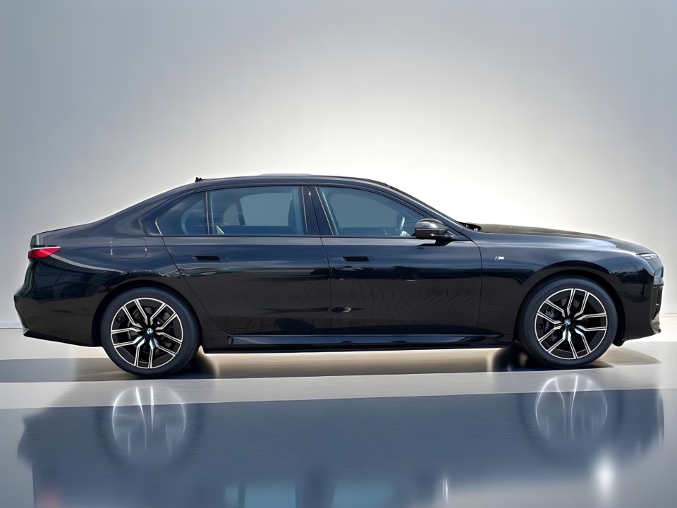 BMW i7 eDrive50 (3)