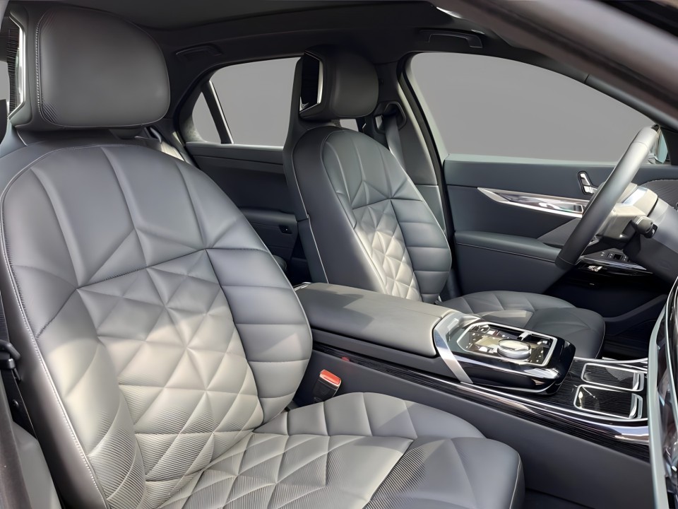 BMW i7 eDrive50 - foto 7
