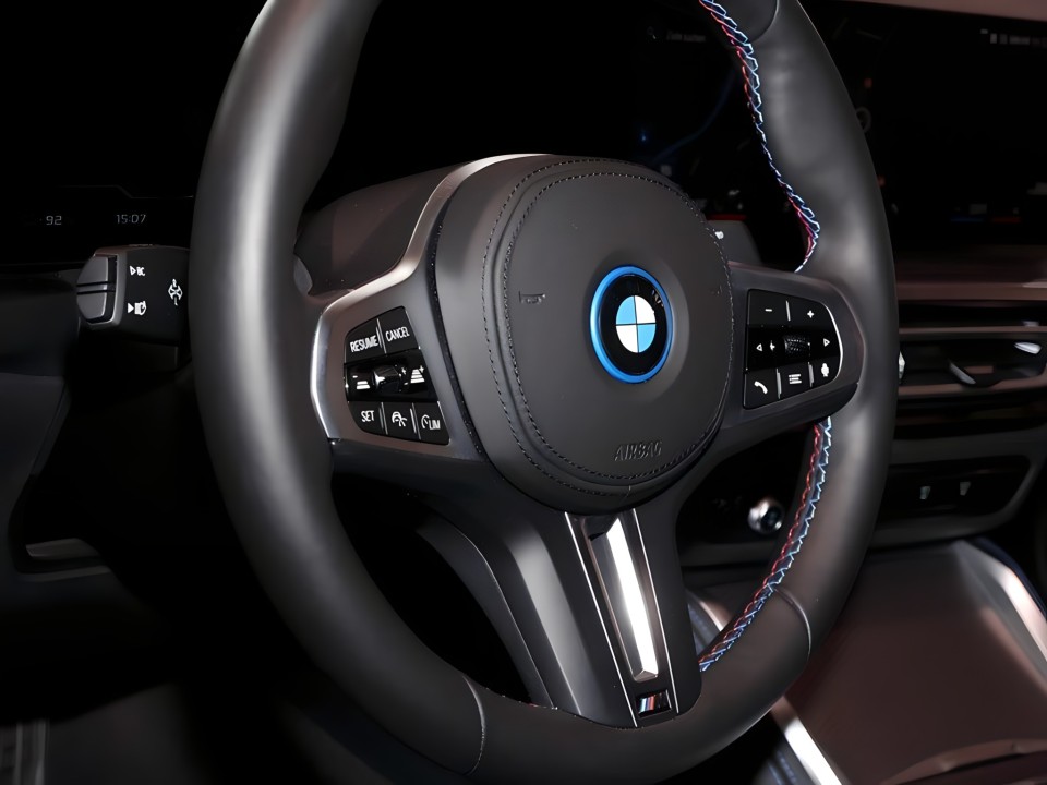 BMW i4 M50 (5)