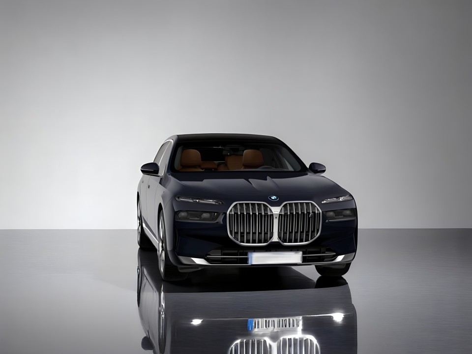 BMW i7 xDrive60 (2)