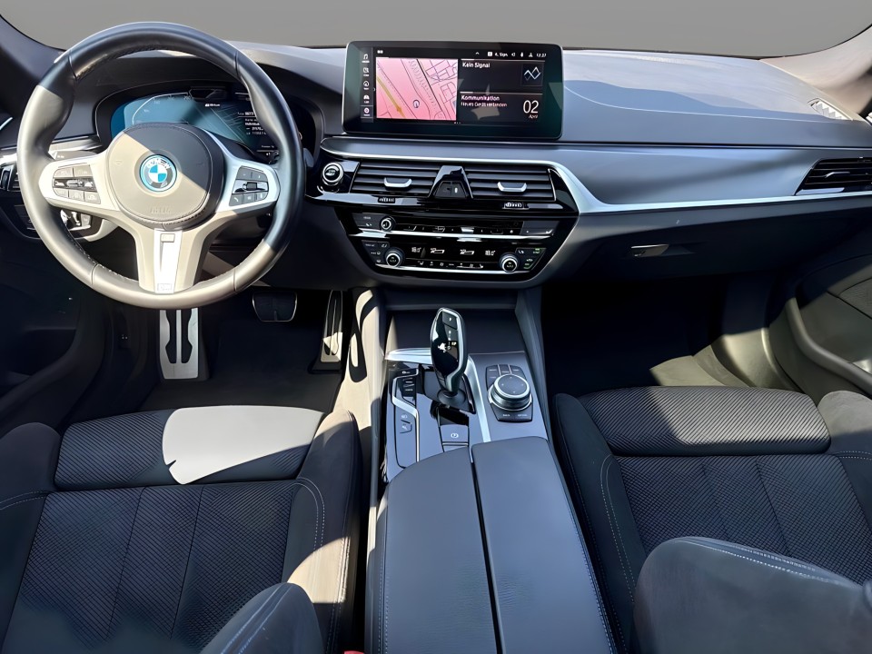 BMW Seria 5 545e xDrive M-SPORT (5)
