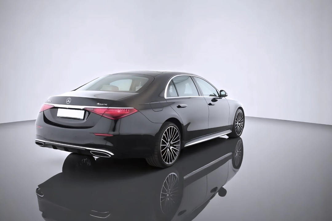 Mercedes-Benz S 400d 4MATIC AMG (5)