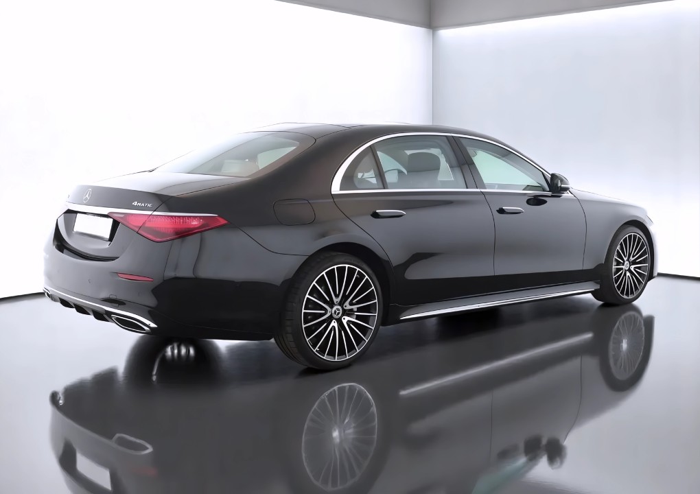 Mercedes-Benz S 400d 4MATIC AMG (4)