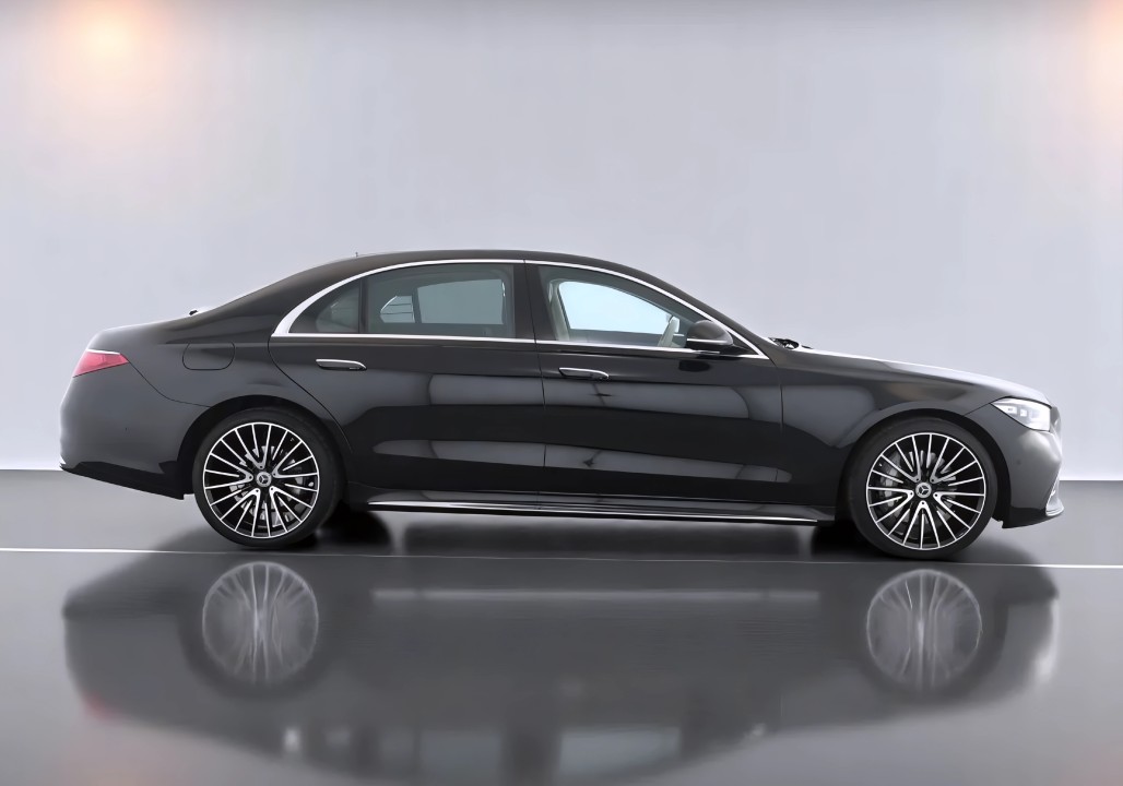 Mercedes-Benz S 400d 4MATIC AMG (3)