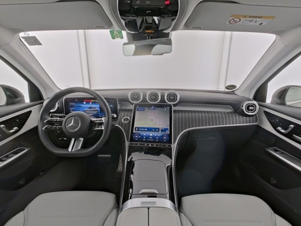 Mercedes-Benz GLC 200 4MATIC AMG Line (3)