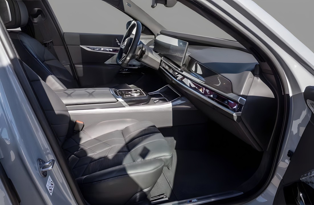 BMW i7 xDrive60 - foto 7