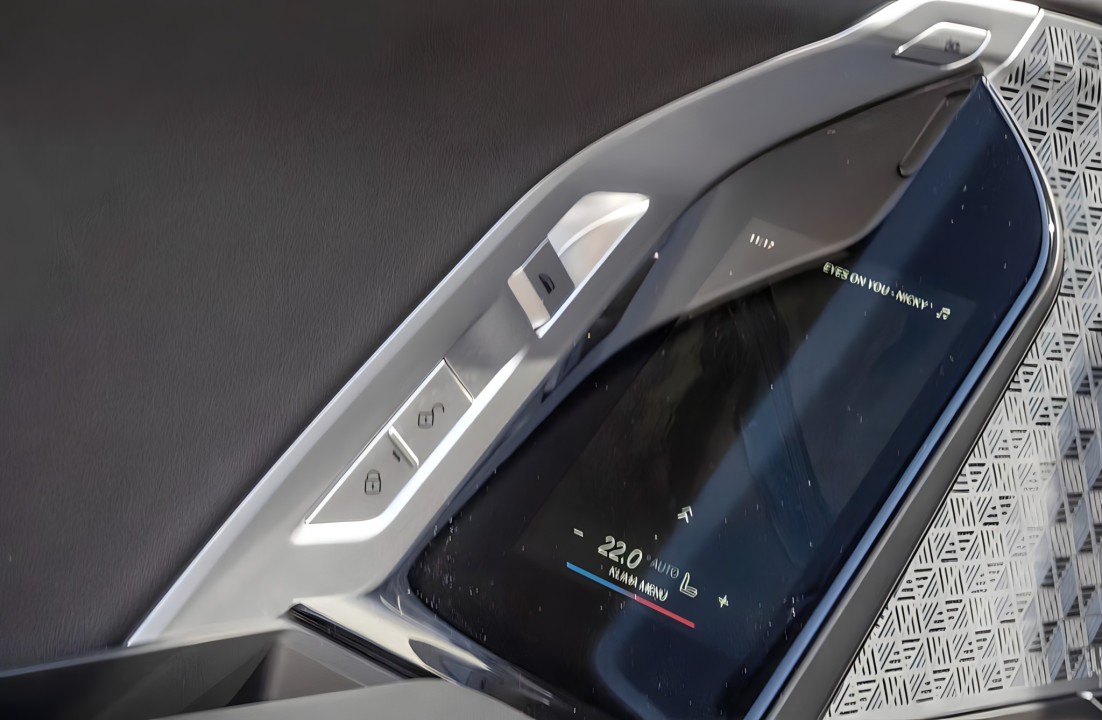 BMW i7 xDrive60 - foto 16