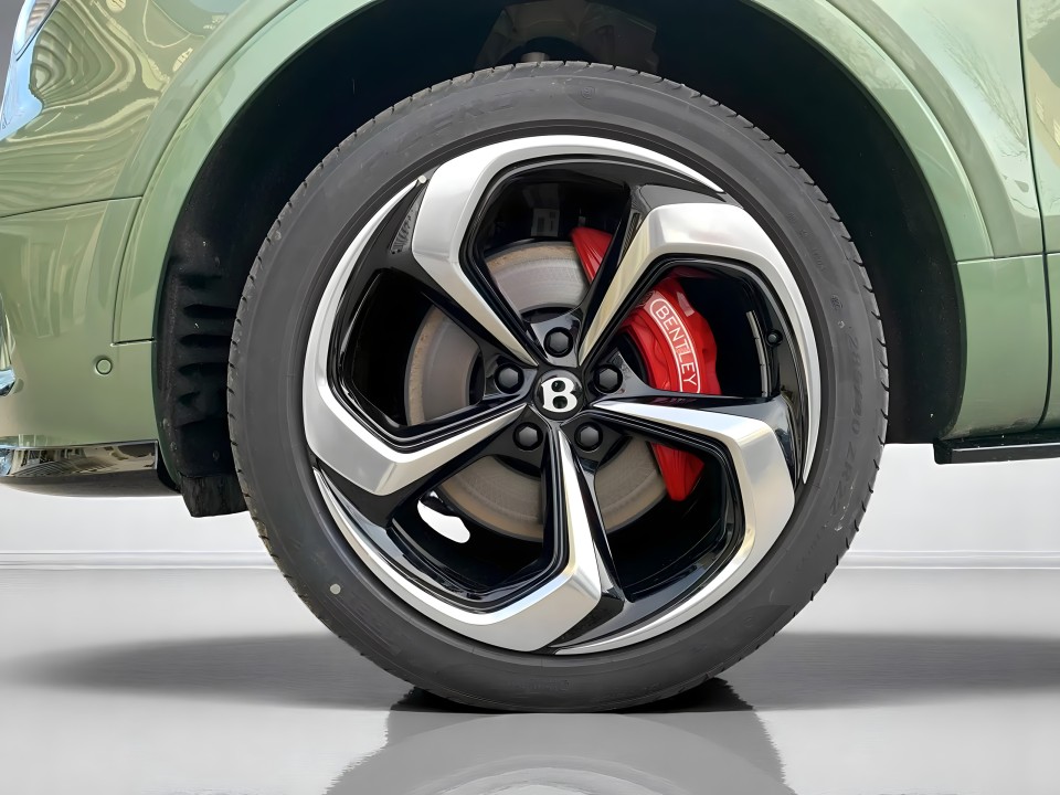 Bentley Bentayga S V8 - foto 24