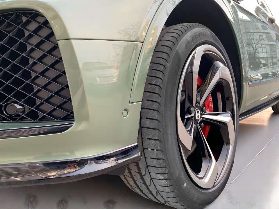 Bentley Bentayga S V8 - foto 25