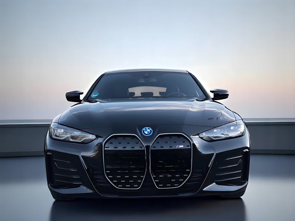 BMW i4 M50 Gran Coupe (2)