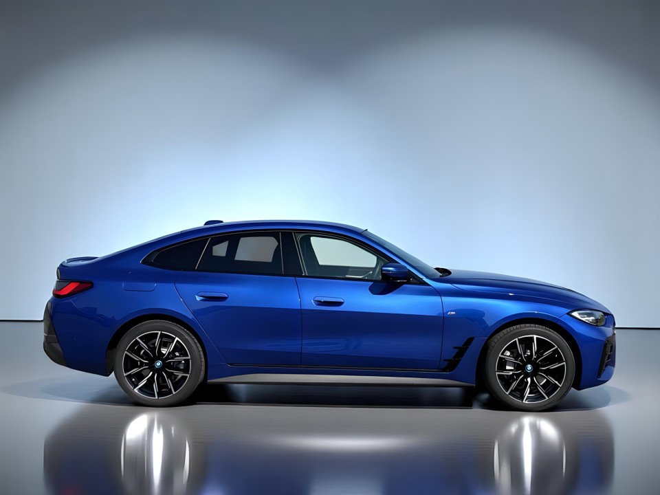 BMW i4 eDrive40 Gran Coupe (2)
