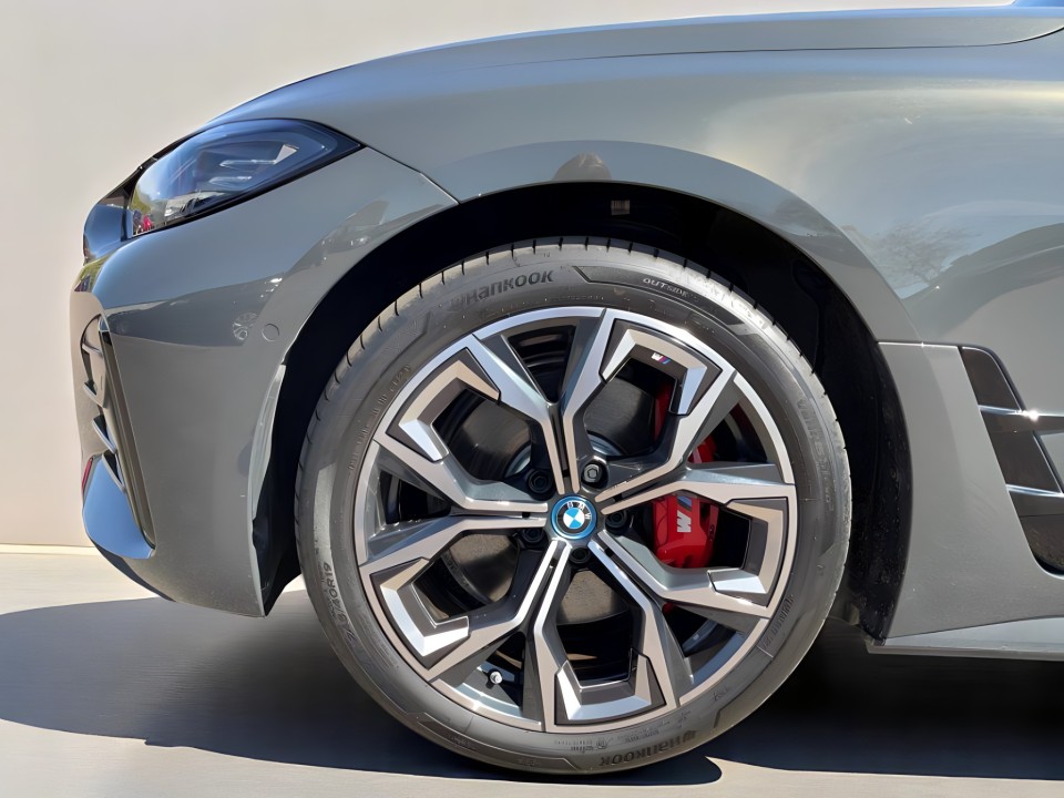 BMW i4 M50 Gran Coupe - foto 17