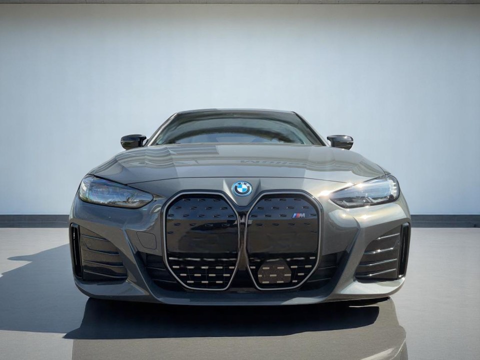 BMW i4 M50 Gran Coupe (2)