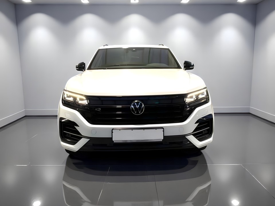 Volkswagen Touareg R 4Motion (2)