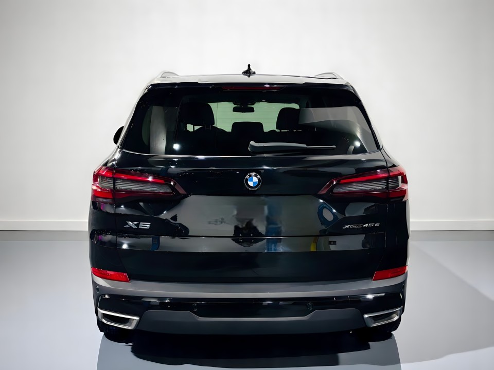 BMW X5 xDrive 45e (4)