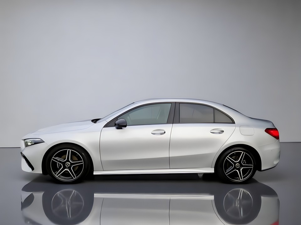 Mercedes-Benz A 200 (4)