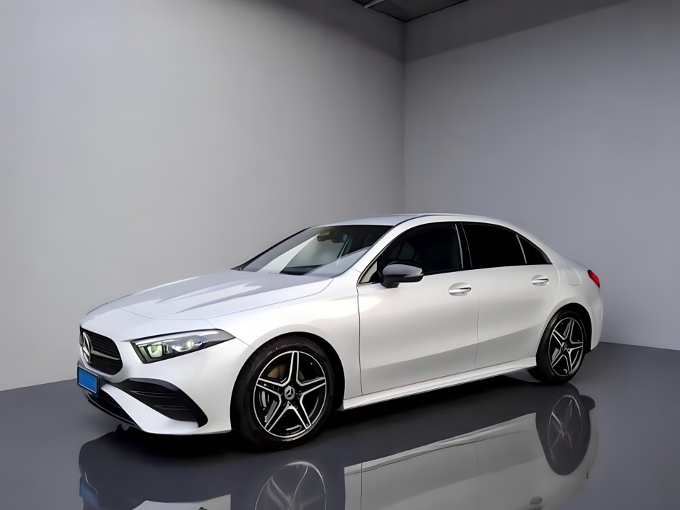 Mercedes-Benz A 200 (3)