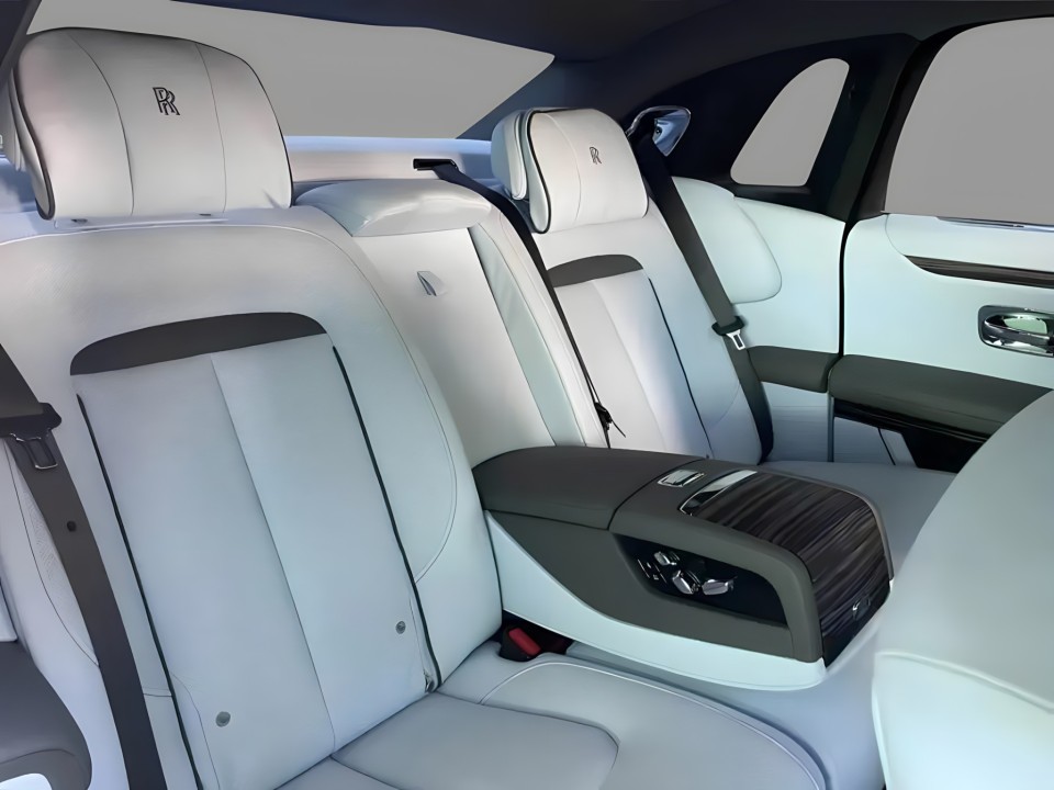 Rolls-Royce Ghost - foto 9