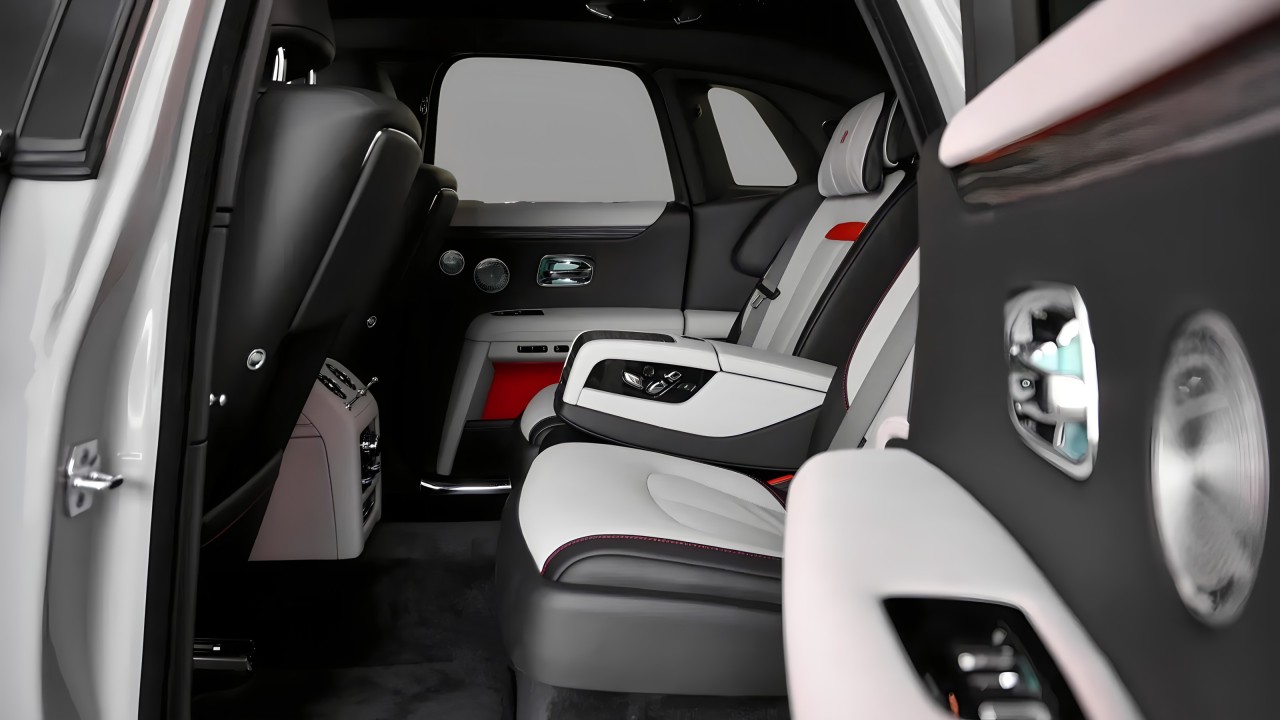Rolls-Royce Ghost - foto 15