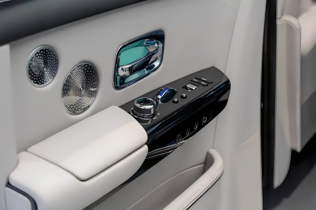 Rolls-Royce Phantom - foto 18