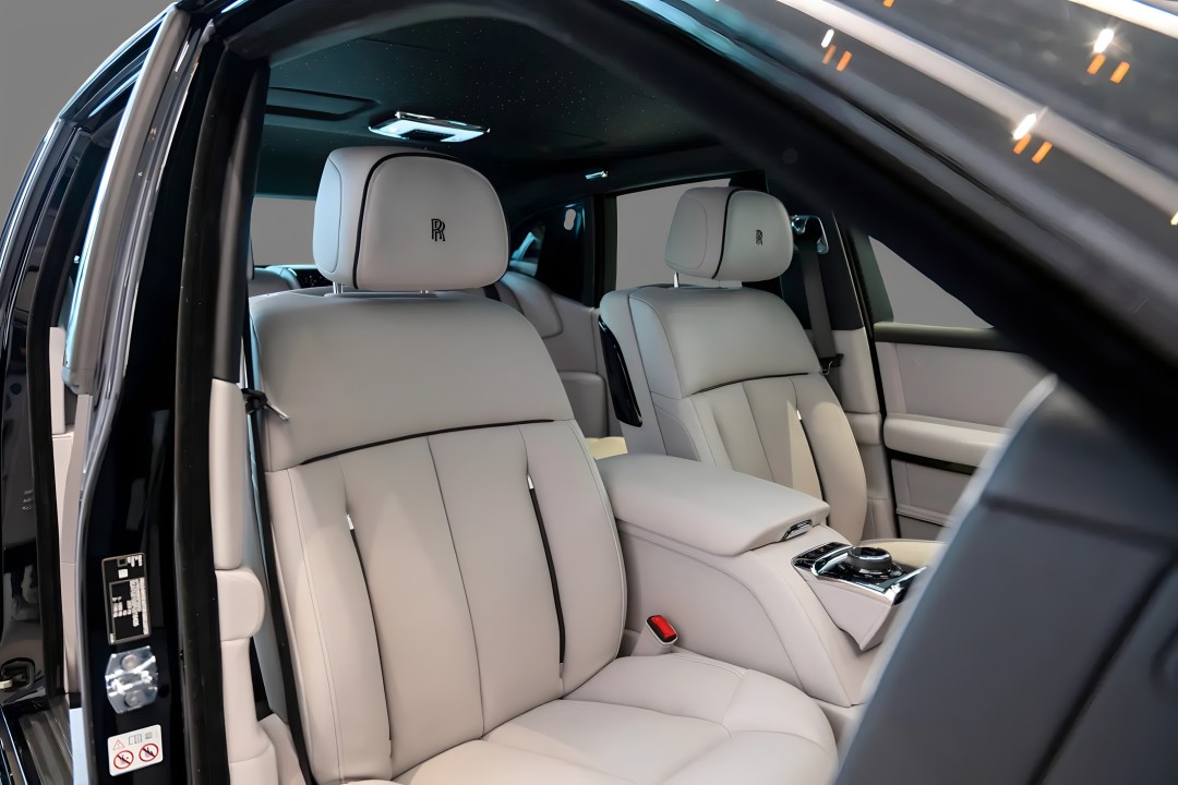 Rolls-Royce Phantom - foto 13