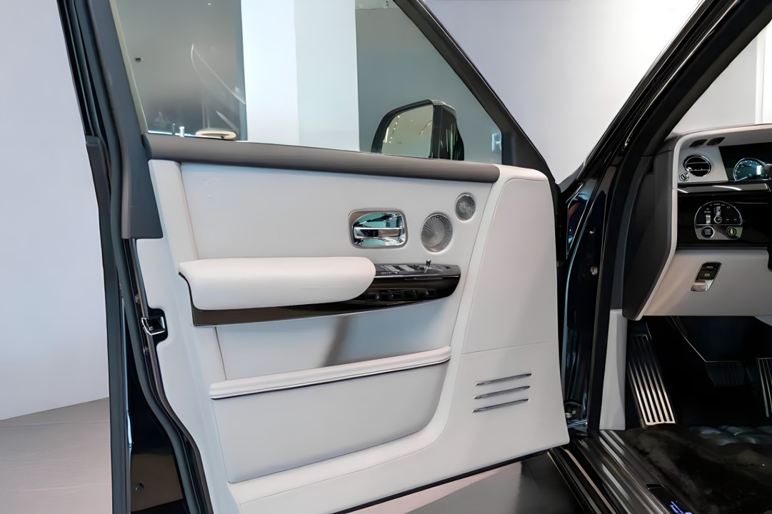 Rolls-Royce Phantom - foto 17