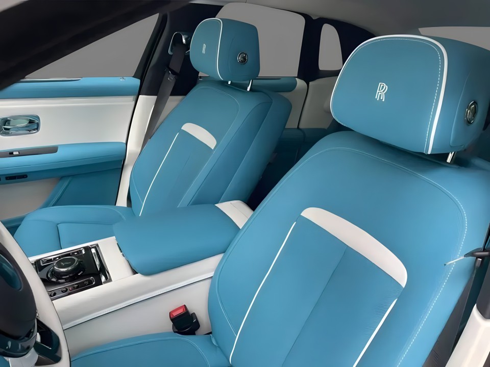 Rolls-Royce Ghost - foto 12