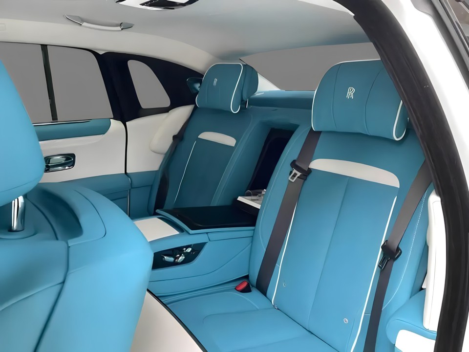 Rolls-Royce Ghost - foto 17