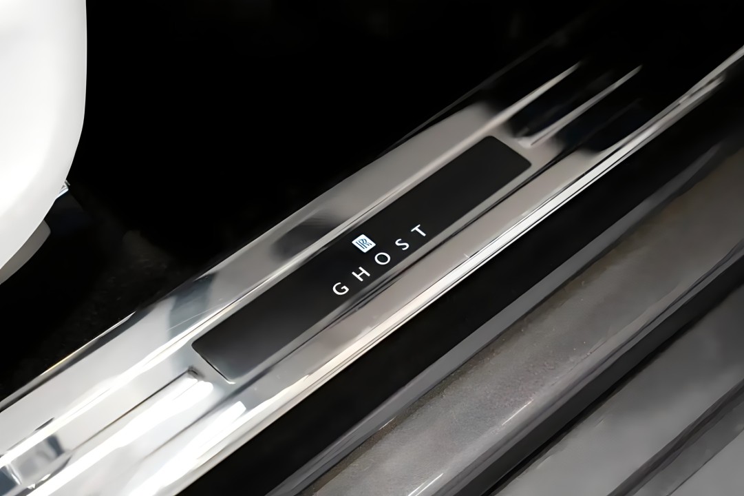 Rolls-Royce Ghost - foto 18