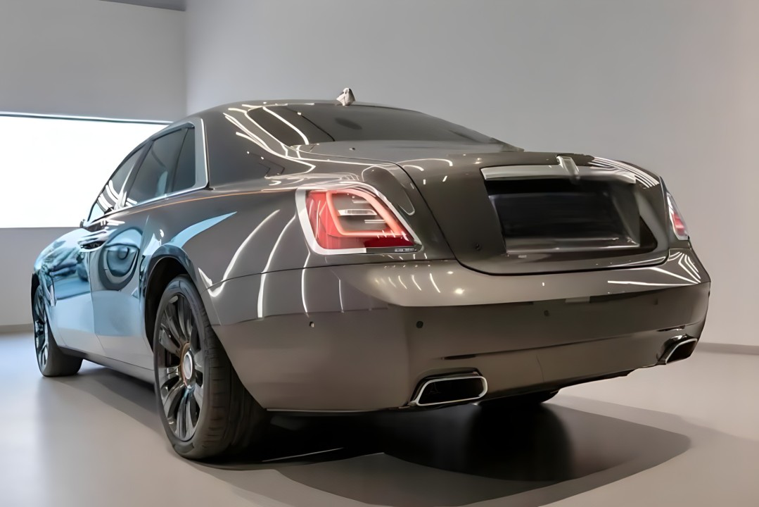 Rolls-Royce Ghost - foto 8