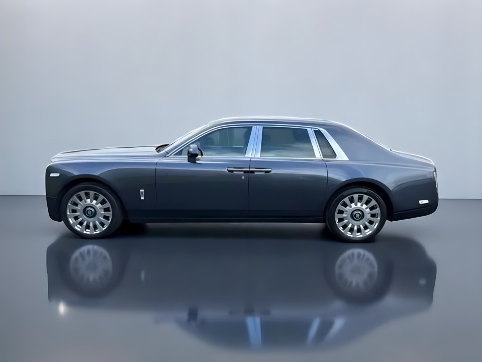 Rolls-Royce Phantom (4)