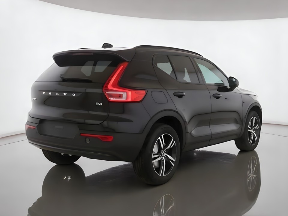 Volvo XC 40 (2)