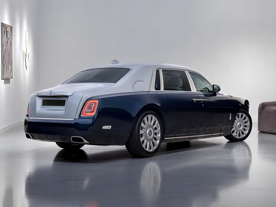 Rolls-Royce Phantom (4)