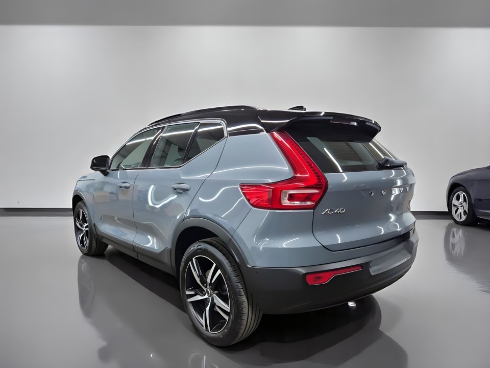 Volvo XC 40 B4 (5)